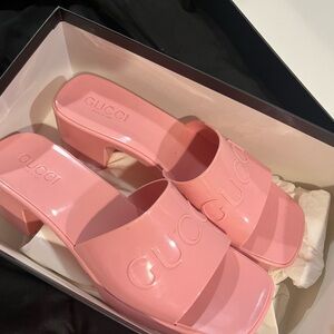 Gucci Women's Pink Slide Sandals